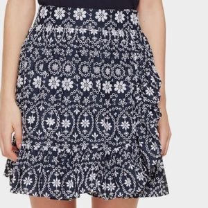 Kate Spade embroidered eyelet ruffle skirt  Size 2